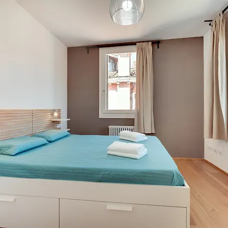 Ca' Lucia Bright Apartment
