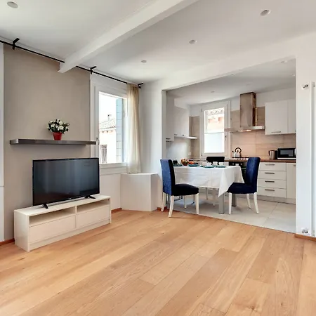 Ca' Lucia Bright Apartment