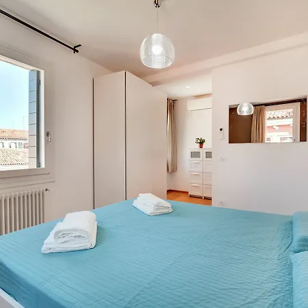 Ca' Lucia Bright Apartment *